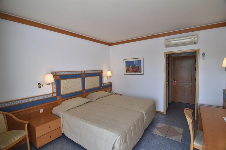 Bedroom 3, Hotel Platanista, South Aegean