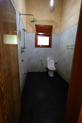 Bathroom 3, Sinharaja Eco Lodge, Neluwa