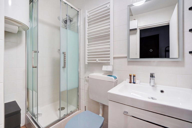 Bathroom, Charming Studio - 2P - Batignolles, Paris