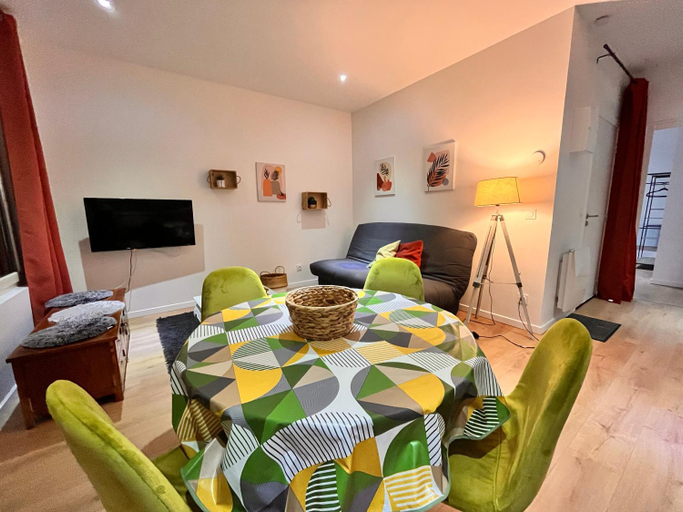 Bedroom, Villa La Butte, Appartements Chaleureux au Cœur de La Bourboule, Puy-de-Dôme