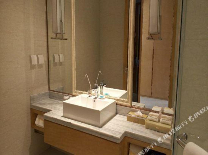 Bathroom 2, Fusheng Hotel (Qingdao Huangdao), Qingdao