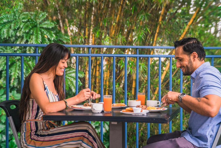 Food & Drinks 5, Hotel Monte Real, San Carlos