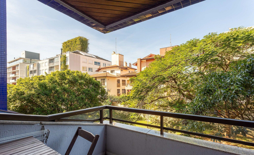 Property grounds 3, Apt w/BBQ 2BR 350m from beach Jurerê ADJ205, Florianopolis
