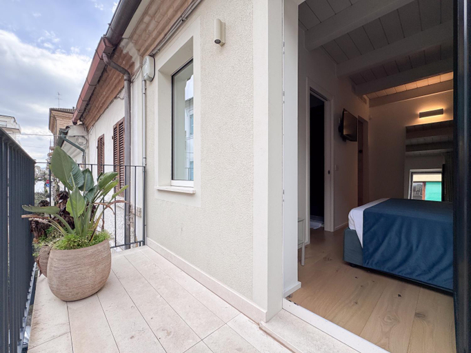 Others 5, Nodo - Modern B&B by Host Hero, Macerata