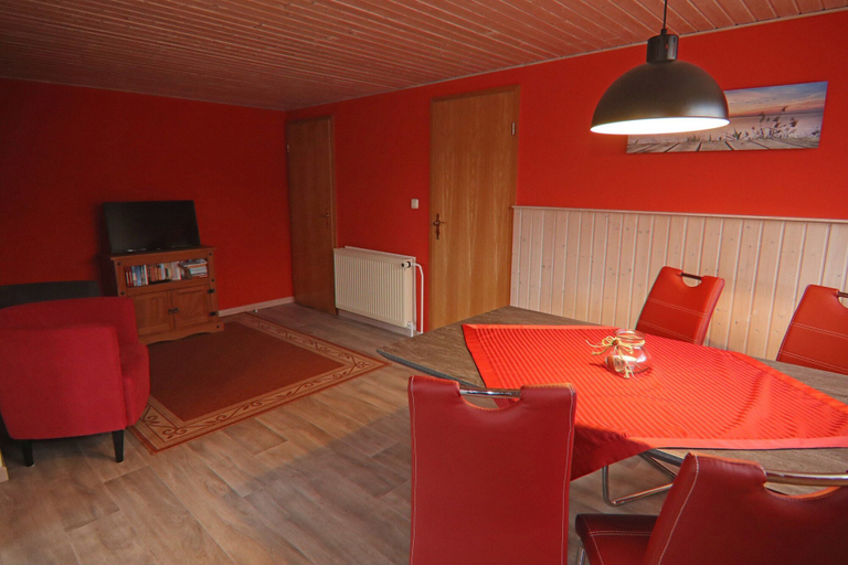 Dining 5, Ferien Unterm Reetdach bis zu 6 Personen, Rostock