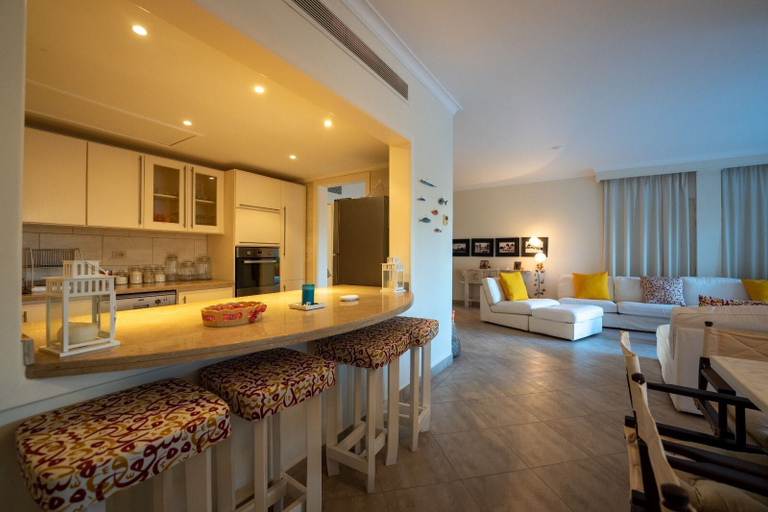 Food & Drinks, Stayr Somabay - Bay life home rentals, Safaja