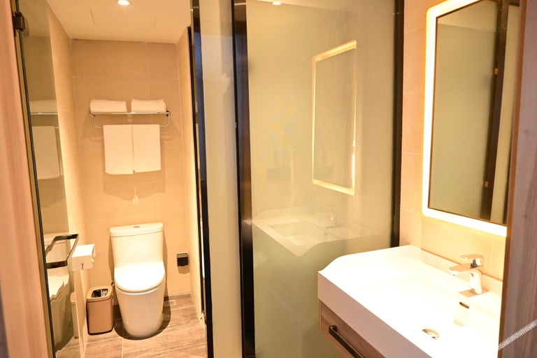 Bathroom 3, Hanting Hotel Dezhou Development Zone Sanba East Road, Dezhou