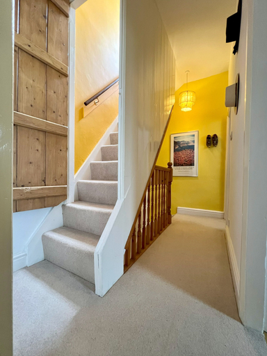 Interior, Charming 1880S 2Bd Haworth Home, Bradford
