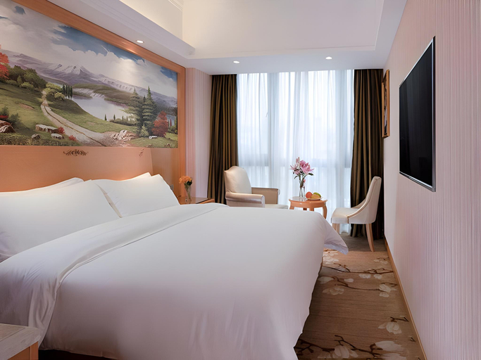 Bedroom 2, Vienna Hotel Shenzhen Henggang Metro Station, Shenzhen