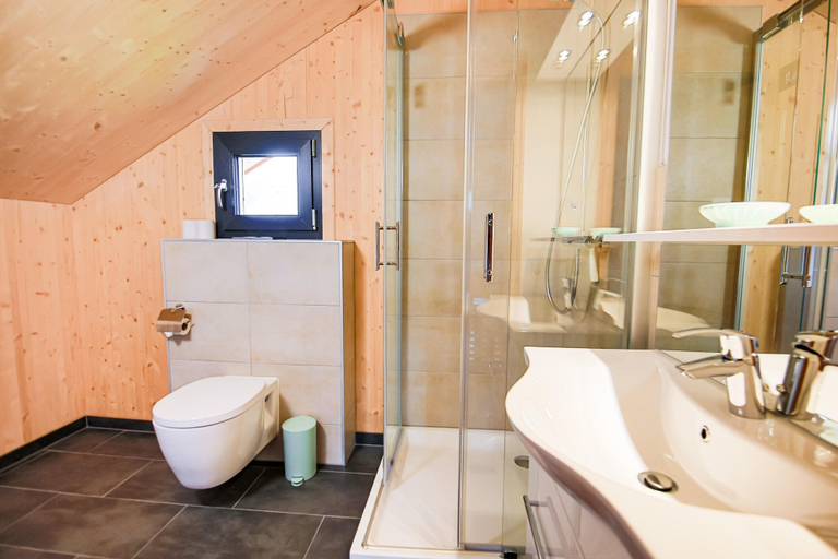 Bathroom 5, Elegant Chalet Near Ski-slopes, Murtal