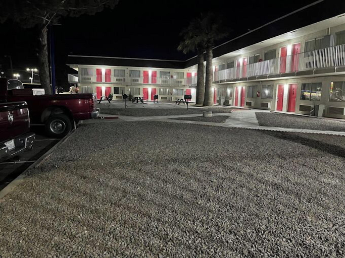 Others 3, Motel 6 – Pecos, TX, Reeves