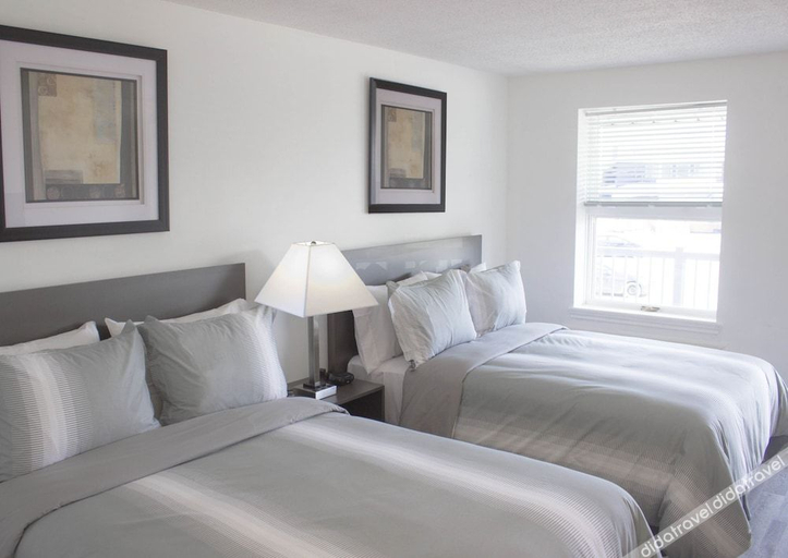 Bedroom 2, Bowmanville Marina Inn & Suites, Durham