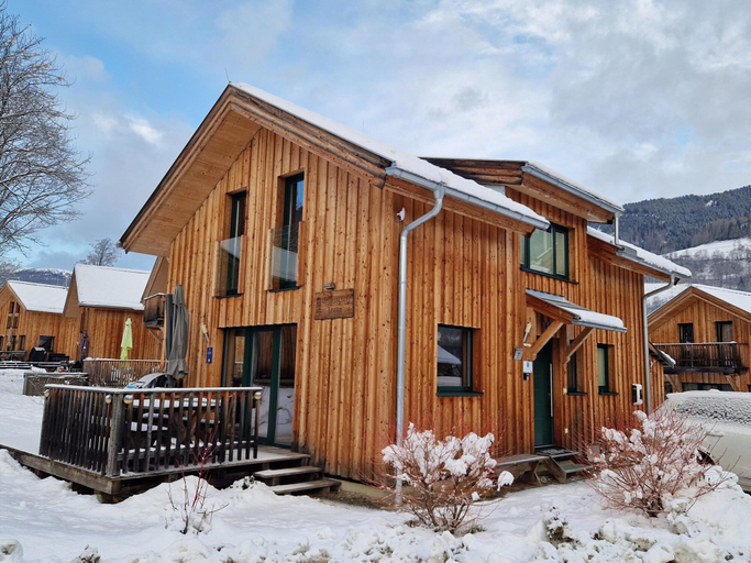 Exterior & Views 1, Stylish chalet with infrared sauna, Murau