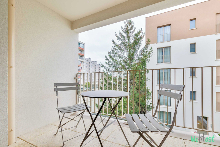 Property grounds, Modern Apt With Balcony -6p-proche Disney/paris, Val-de-Marne