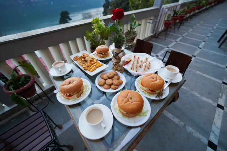 Food & Drinks 4, Hotel Silverton (180 Lake View), Nainital