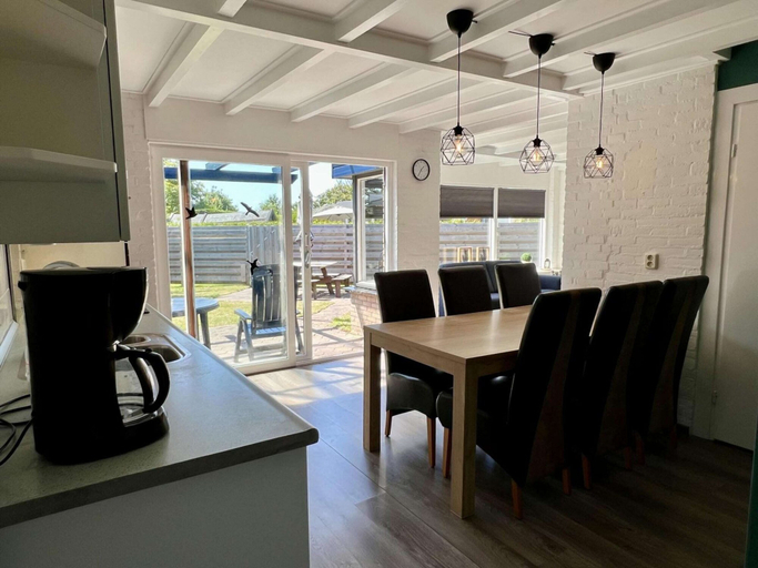 Dining, Appealing Holiday Home for Family, Zijpe