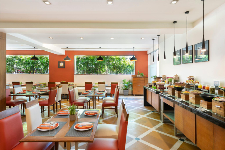Food & Drinks 5, The Avenue Center Hotel, Ernakulam