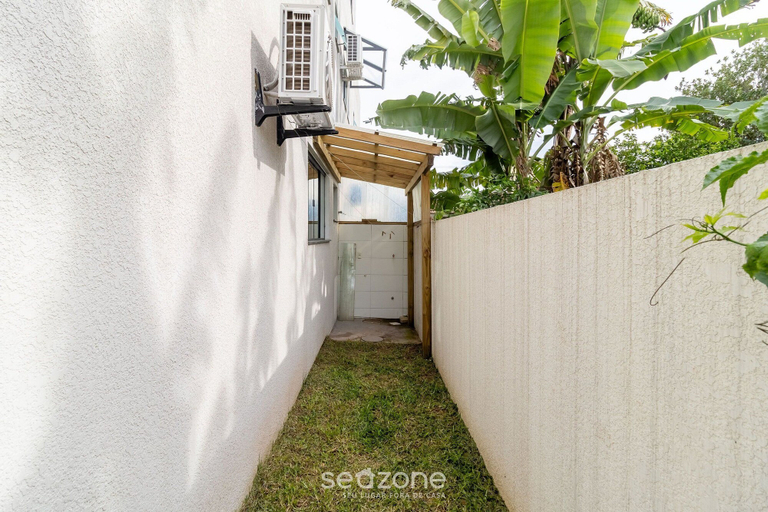 Exterior detail, Functional Studio in Campeche Cmp0002, Florianopolis