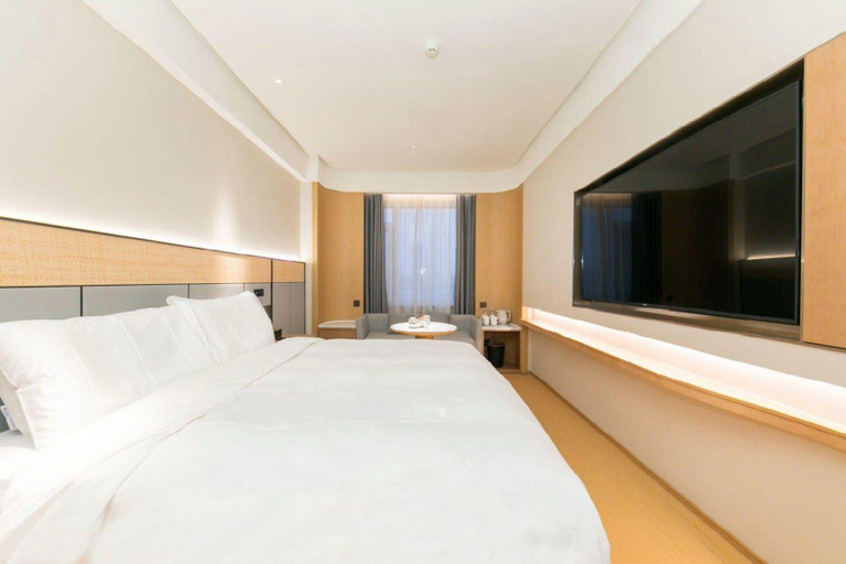 Bedroom 2, JI Hotel Qingdao Shandong Road The MIXC, Qingdao
