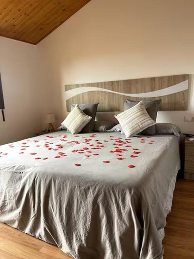 Bedroom 3, Chez Miro Corella, Navarra