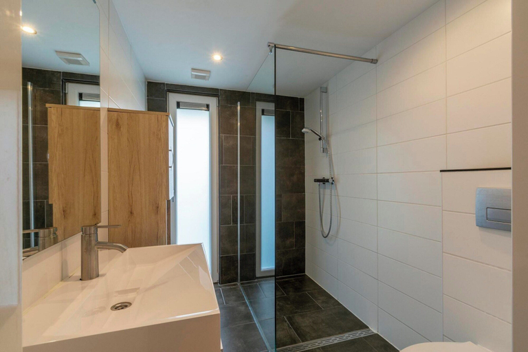 Bathroom 5, Holiday Home Groote Keeten Near Beaches, Zijpe