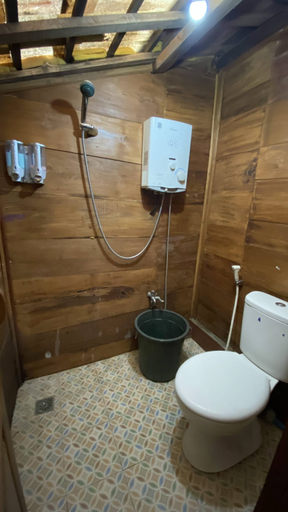 Bathroom 5, Kangen Oemah Kayoe, Kuningan