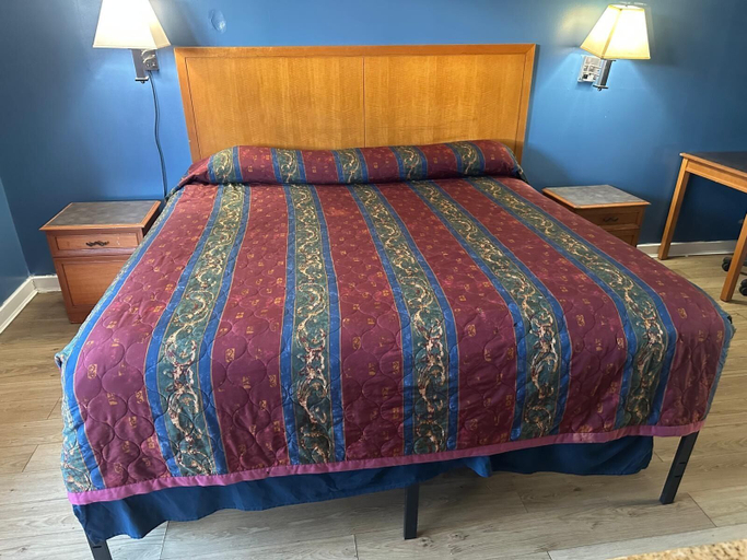 Bedroom 5, Carolina Inn, Berkeley