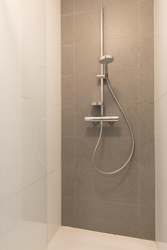 Bathroom 4, Central Flat With Sunny Terrace, West-Vlaanderen