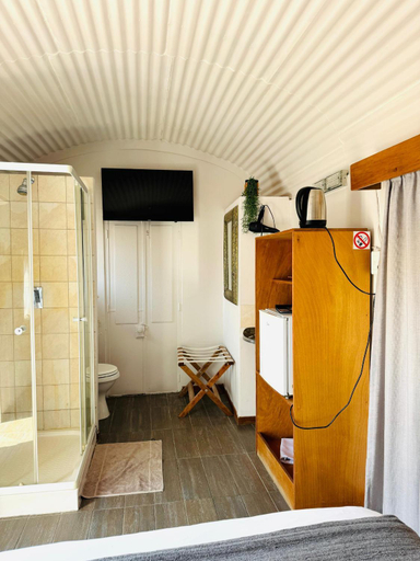 Bedroom 2, Conductor's Inn, Tsumeb