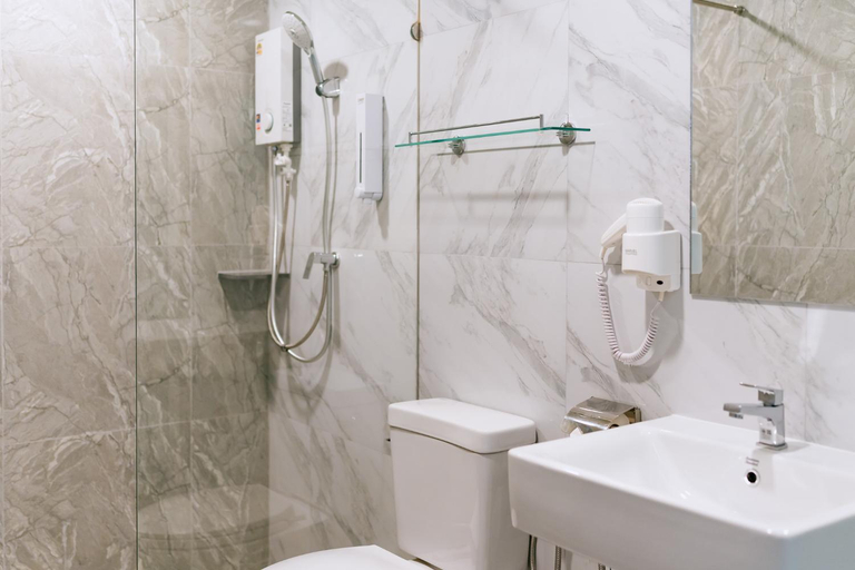 Bathroom 5, One Budget Hotel Lampang Phahonyothin, Muang Lampang