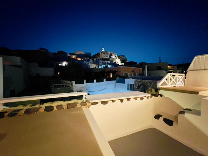 Others 4, Traditional Cave Villa-Paradise & Prive Jacuzzi, South Aegean