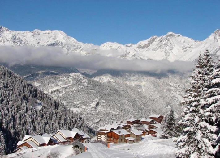 View from property 3, Apartment in France with Pool & Mountain Views, Savoie