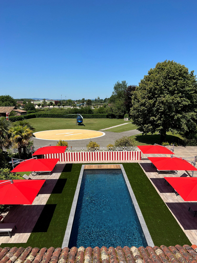 Outdoor pool 4, Hôtel Georges Blanc Parc & Spa - Relais & Châteaux, Ain