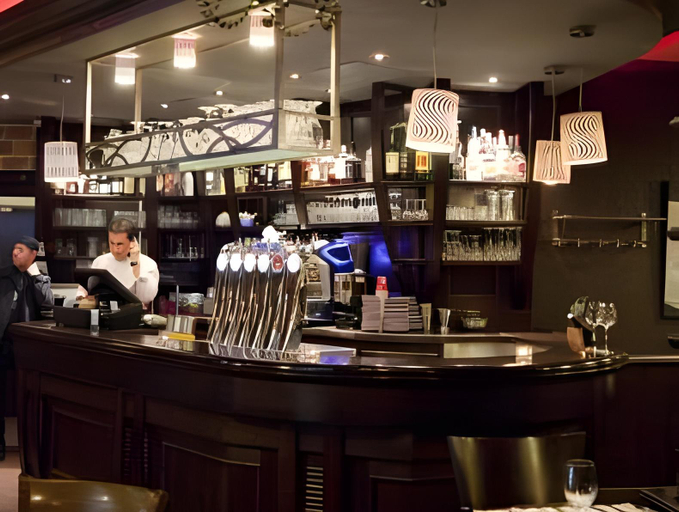 Food & Drinks 2, L Olympique 1924, Hauts-de-Seine