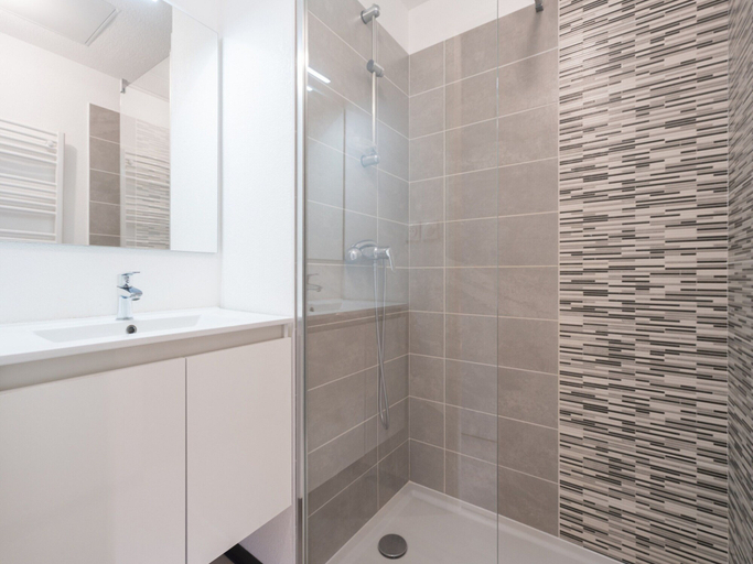 Bathroom, Bright Retreat Near Beach, Hérault