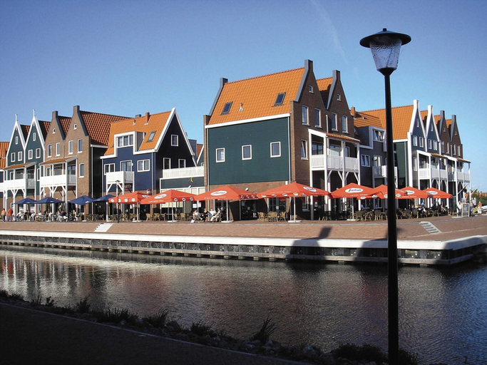 Exterior 2, Comfortable Hotel Room in Center of Volendam, Edam-Volendam
