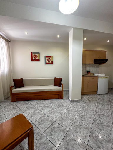 Others 4, Studios Melida, East Macedonia and Thrace