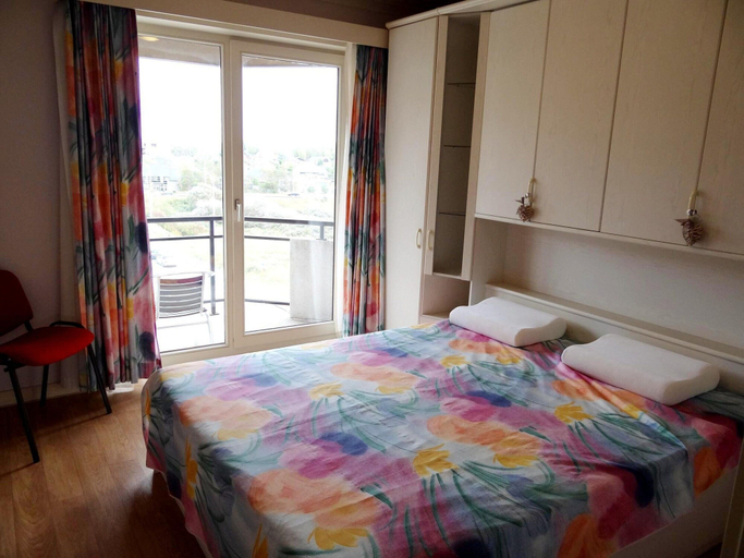 Bedroom 3, Apartment in Nieuwpoort Near the Beach, West-Vlaanderen