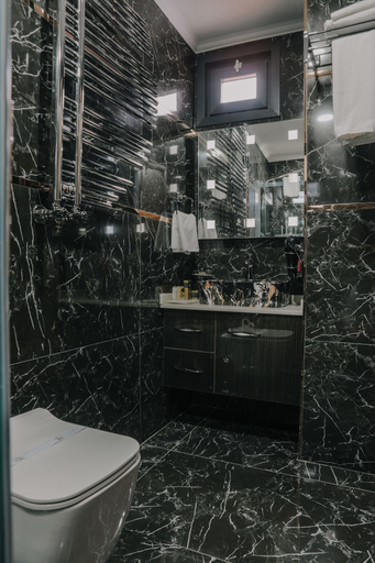 Bathroom 5, Grand Lark Otel, Pendik