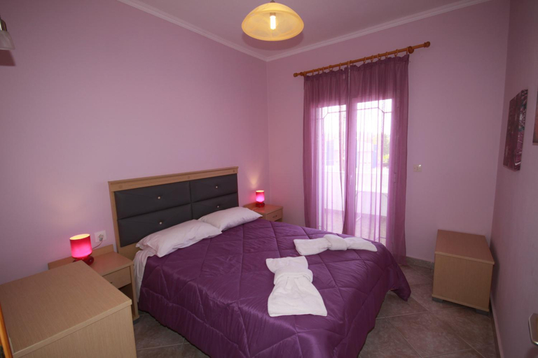 2, ZEPHYROS ROOMS, Central Macedonia