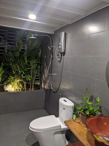 Others 2, Hoa house, Tân Bình