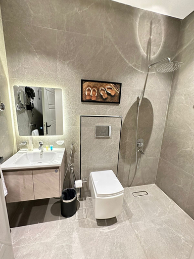 Bathroom 5, XYZ Hotel Qurtoba, Riyadh