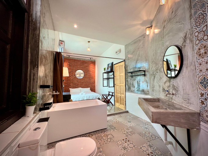 Others 3, DoSomething Guest House 8, Kinta
