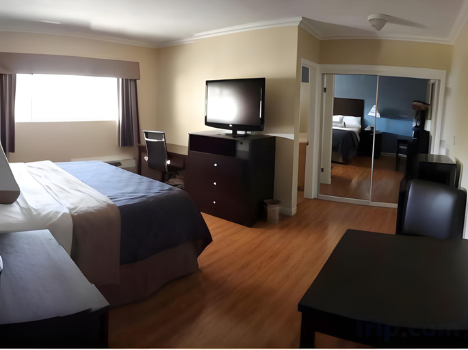 Bedroom 2, Metropolitan Inn & Suites, Los Angeles