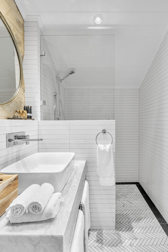 Bathroom 5, Mount Lofty House, Adelaide