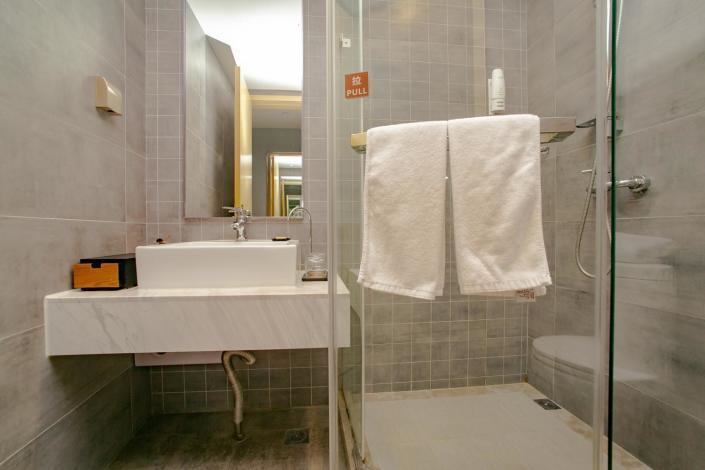Bathroom 3, Ease Hotel Chengdu Taikoo Li 339, Chengdu