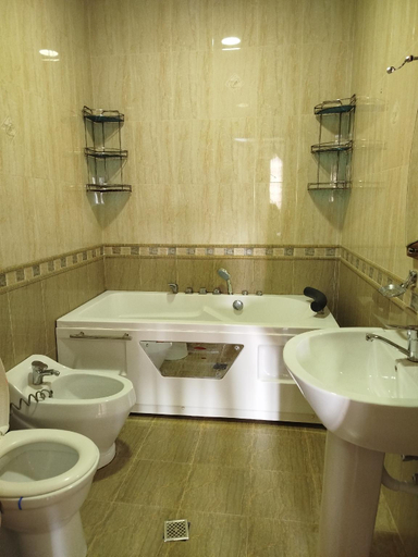 Bathroom, Amor Fati , Tashkent City
