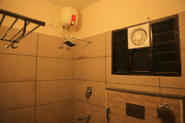 Bathroom 2, Ponni Homestay Kumbakonam, Thanjavur