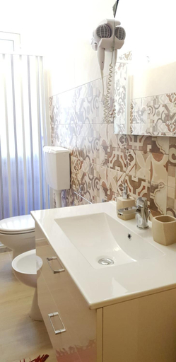 Bathroom 4, Oasi Iblea, Ragusa