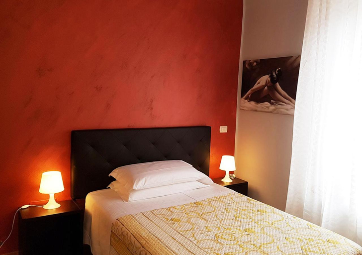Others 2, Cristal Rooms, Piacenza
